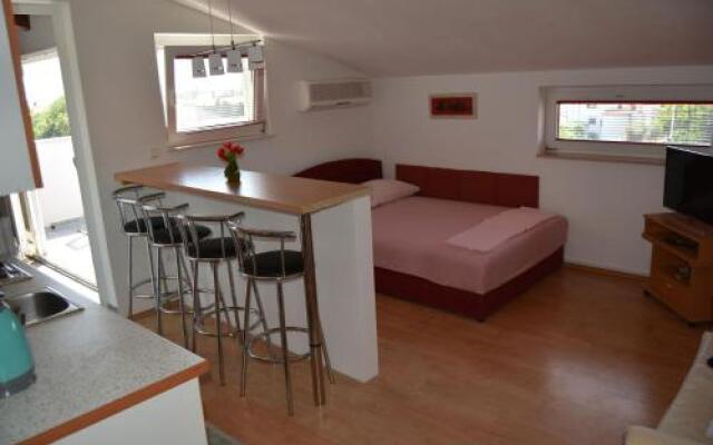 Medulin Apartment + Studio Rimac