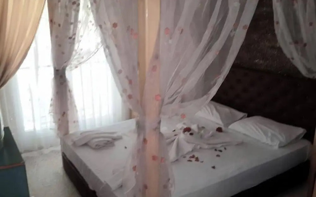 Selay Hotel