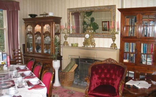 Brynhonddu Country House B&B