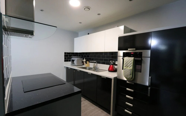 SS- Penthouse Lux Suite