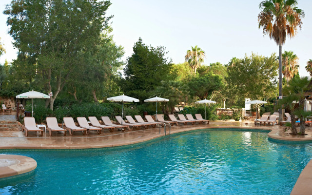 Protur Safari Park Aparthotel