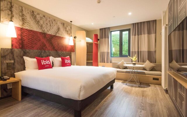 Ibis Xi'an Xingqing Palace Park Hotel