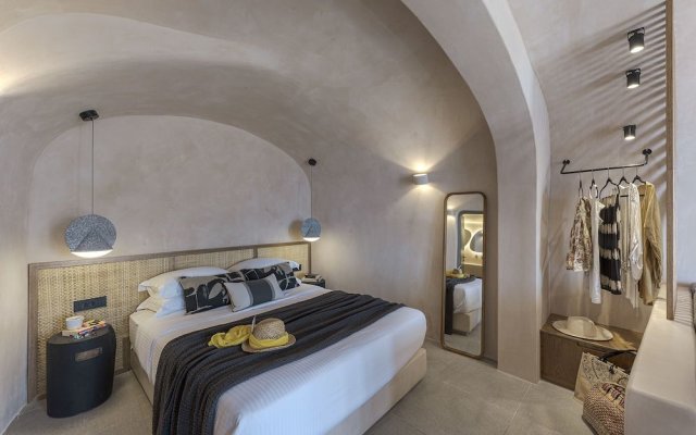 The Exotic Cave Suite