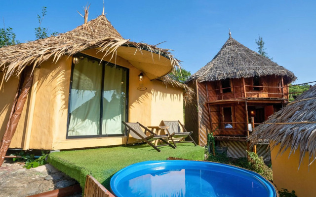 Paree Hut Resort Koh Sichang