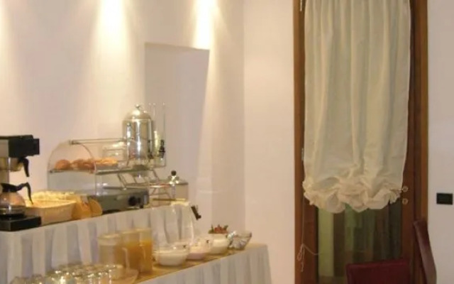Hotel Agli Artisti &  Alloggi Agli Artisti