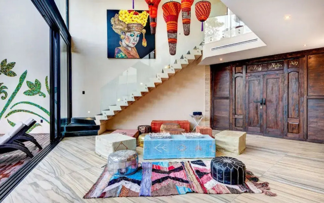 Casa Adama