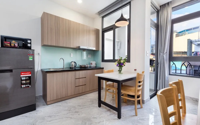 YOURS Apartment - Airport