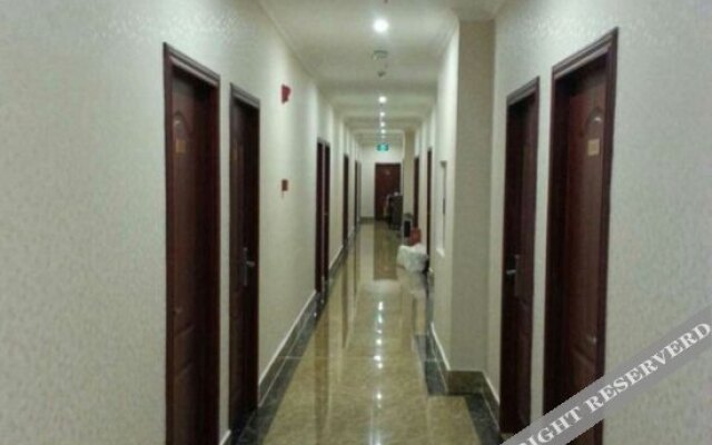 Zixia Fengqing Hotel