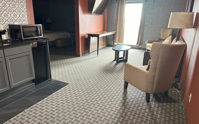 Historic Cow Palace Inn