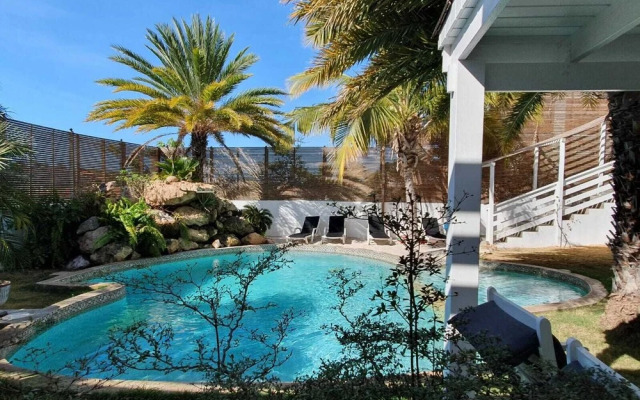 B&B Curacao nv