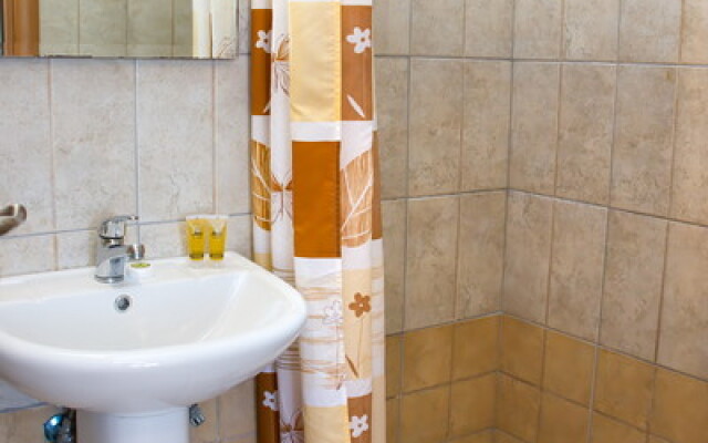 Gennadi Garden Apartments