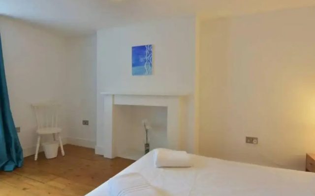 Host Stay Victoria Gardens