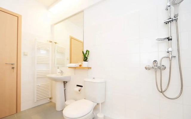 Live in Athens, Psyrri Central Apartments