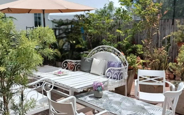 Palm Sweet Hotel
