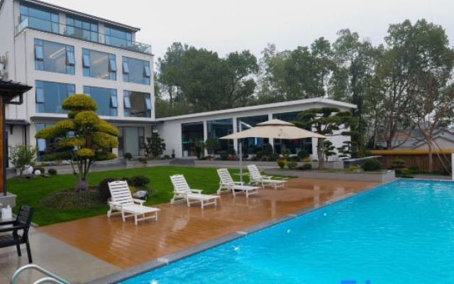 Anji Serenity Grove Retreat – Pool – Huzhou