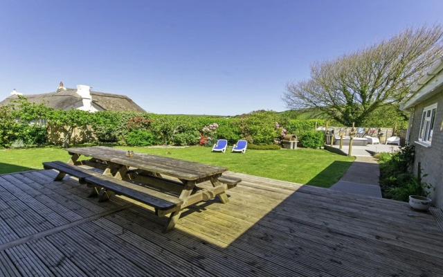 Ladywell Croyde 6 Bedrooms, Sleeps 12, Hot Tub