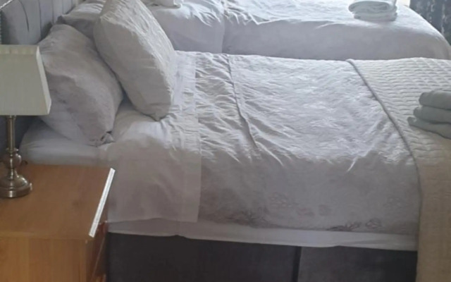 Trim centre apartment