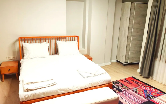 Hotel Million Old City