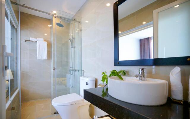 Merit Halong Hotel