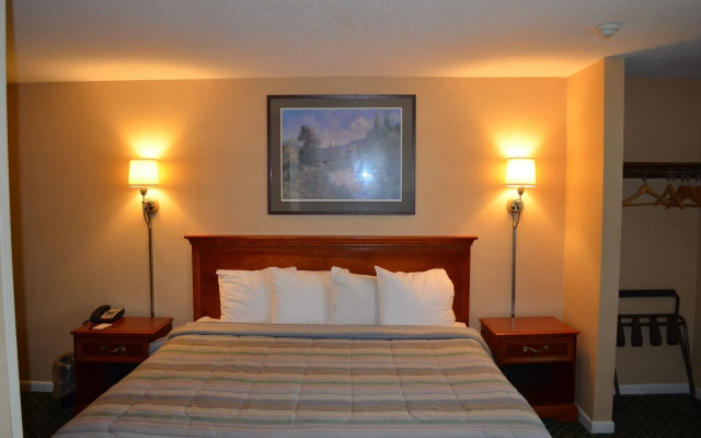 Hyannis Host Inn