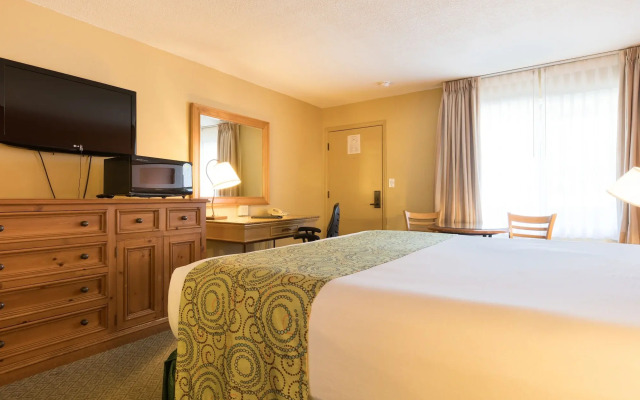 Sandpiper Lodge