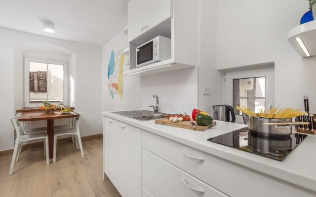 Beautiful Apartment House On The Seaside