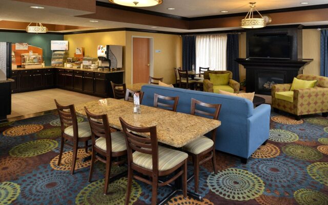 Holiday Inn Express Hotel & Suites Charlotte by IHG