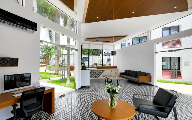 Seven Boutique Apartments Cancún