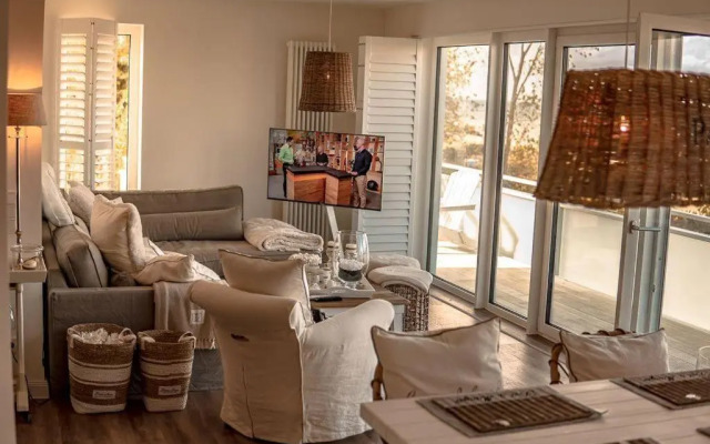 Luxurioese-Ferienwohnung-direkt-am-Strand-4DP212