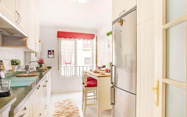 Charming Apartment in Gijón near Seabeach