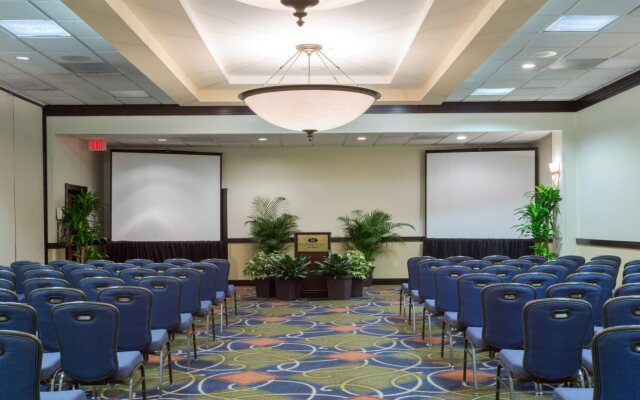 Doubletree by Hilton Fort Myers at Bell Tower Shops