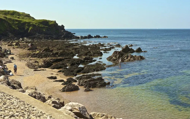 7 Thurlestone Rock
