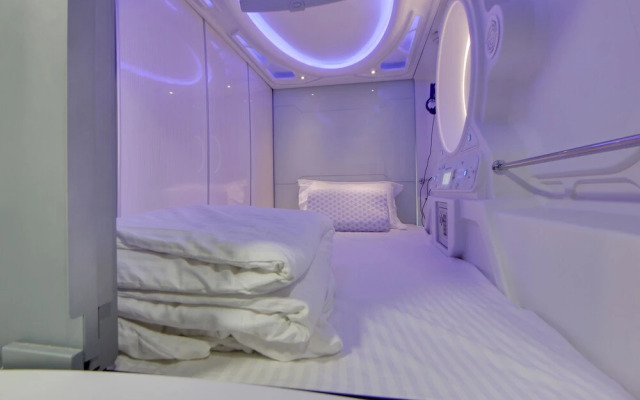 Hotel Astropods Airport, Mumbai