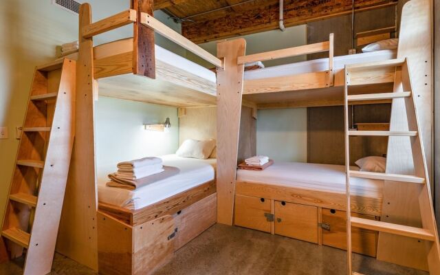 The Crash Pad - An Uncommon Hostel