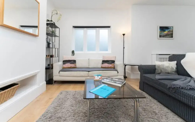 Host Stay Upper Rock Rest