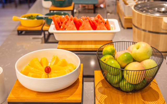 HanTing Hotel (Luoyang Song County Luhunhu)