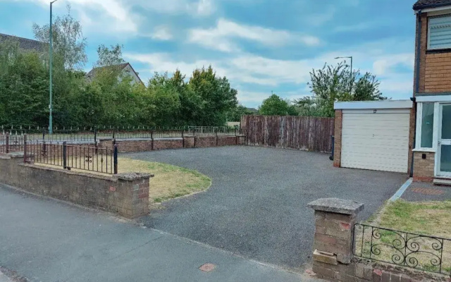 The Croft House Near Birmingham Airport and Nec