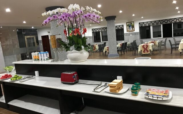 Long Bao Chau Hotel
