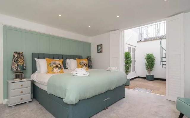 Stunning 2BD in the Heart of Cheltenham