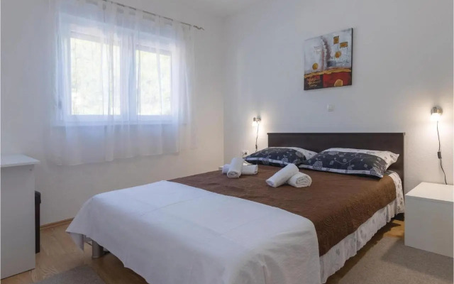 One-Bedroom Apartment Klek with Sea view 06