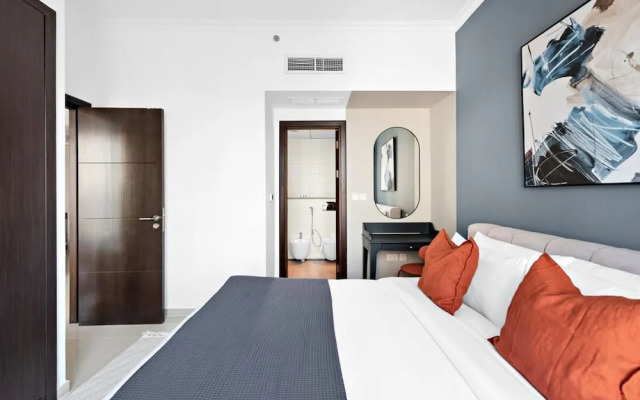 Silkhaus in Bay Central Near Metro