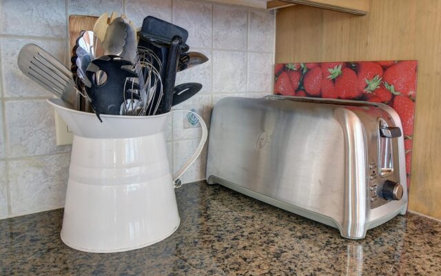 Family fun Private Indoor hot tub Citq 234953