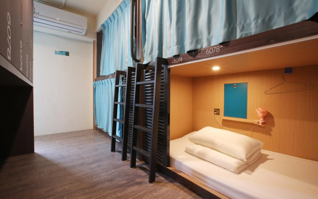 Loosha Hostel