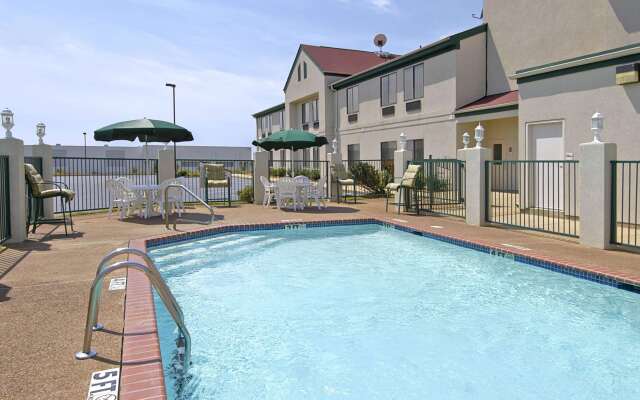 Super 8 by Wyndham Southaven