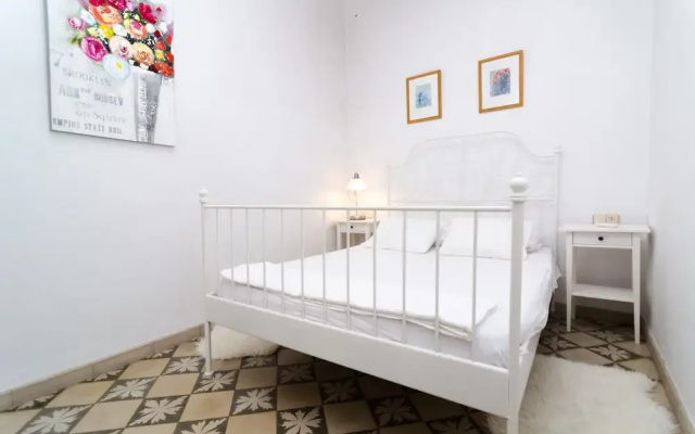 - House In