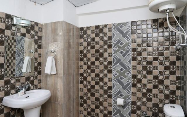 OYO 7008 Astha Cottage