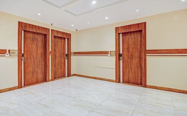 Fabhotel Arastu Plaza