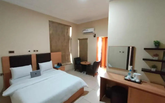 Ayaakaje Guest House