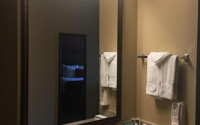 SureStay Plus by Best Western San Antonio Fiesta Inn