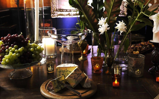 Museum Apartment Hotel, Independent Collection by EVT